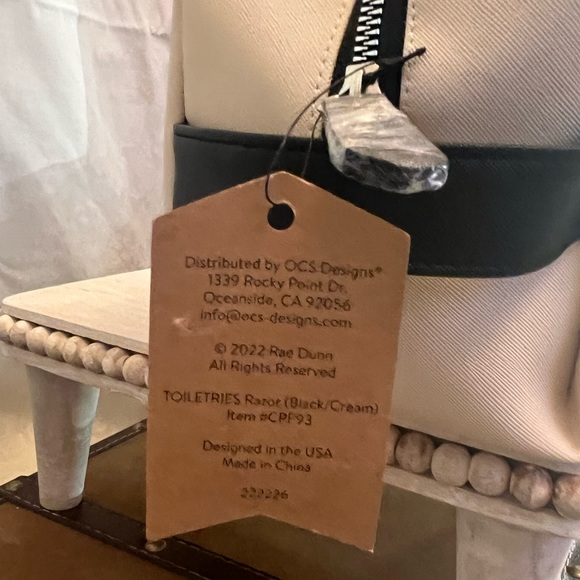 Rae Dunn "TOILETRIES" Toiletry Bag - Picture 3 of 4